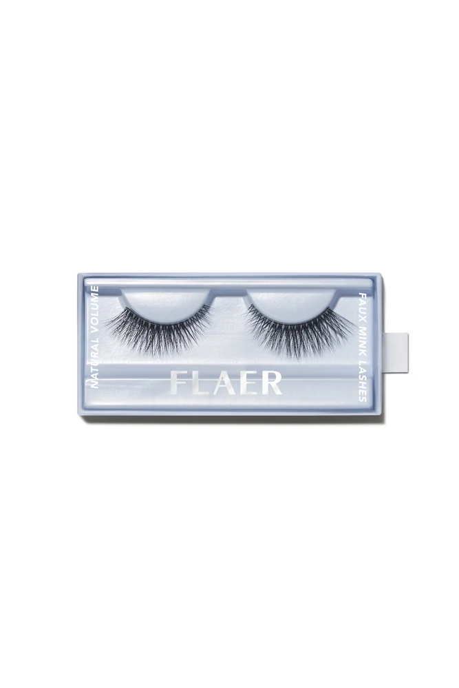 Natural Volume False Lashes – FLAER v:9675826
