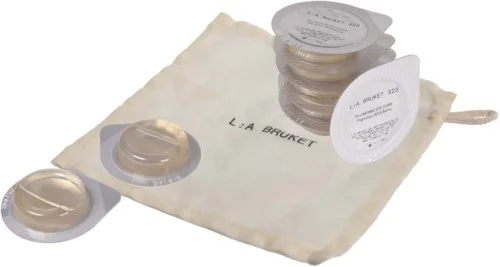 L:a Bruket 323 Plumping Ice Cube Peptides, Wild Berry 10 x 5 ml v:9419014